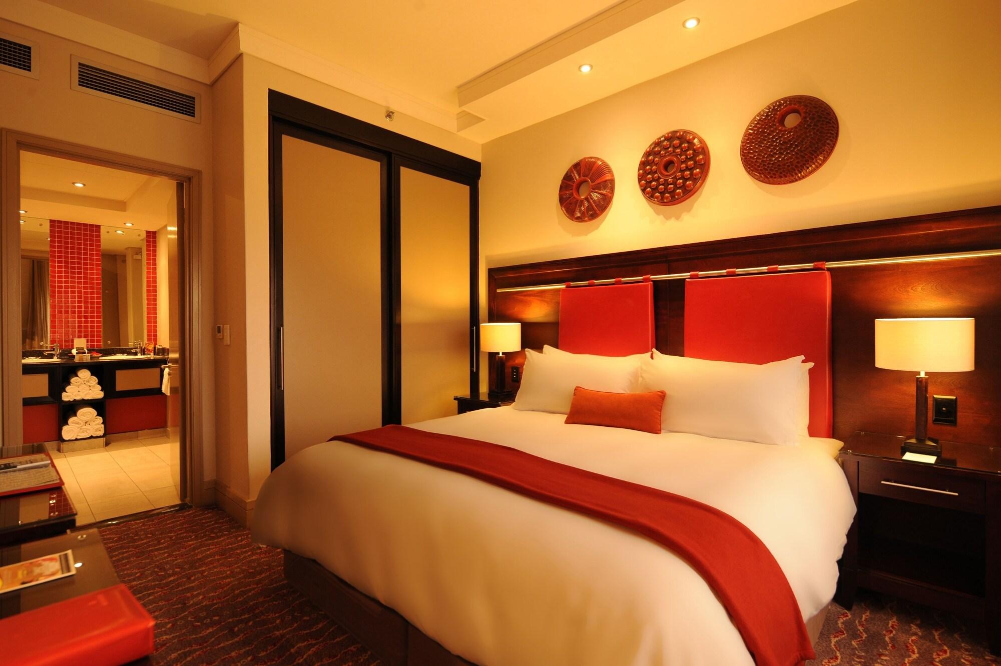 Mondior At Emperors Palace Kempton Park Bagian luar foto