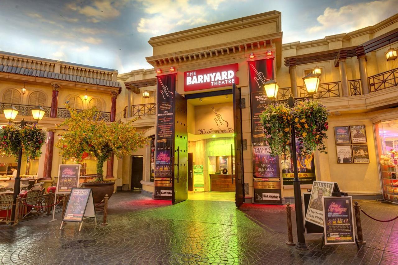 Mondior At Emperors Palace Kempton Park Bagian luar foto